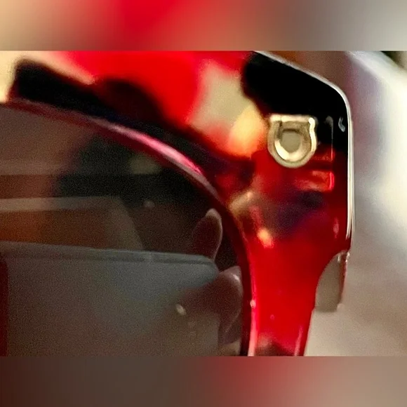 Salvatore Ferragamo Red/Black/Gold Tortoiseshell oversized Sunglasses - Picture 9 of 15